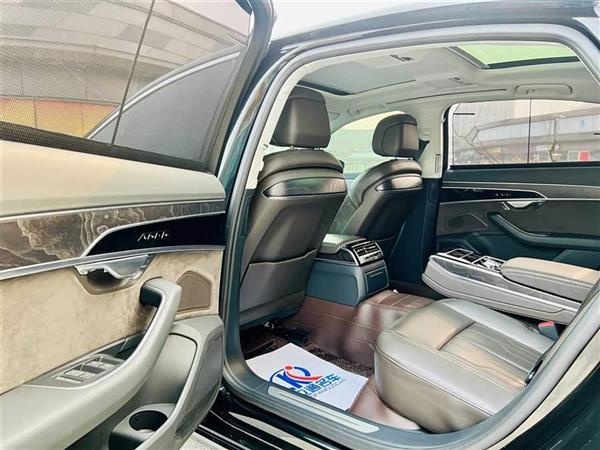 奥迪A8 2019款 A8L 50 TFSI quattro 舒适型