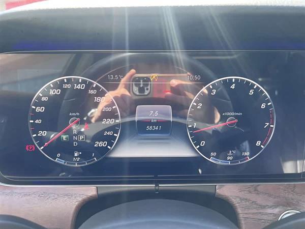 奔驰E级 2016款 E 300 L 豪华型