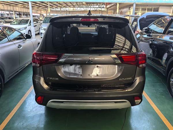 欧蓝德 2019款 2.0L 两驱畅享版 5座 国VI