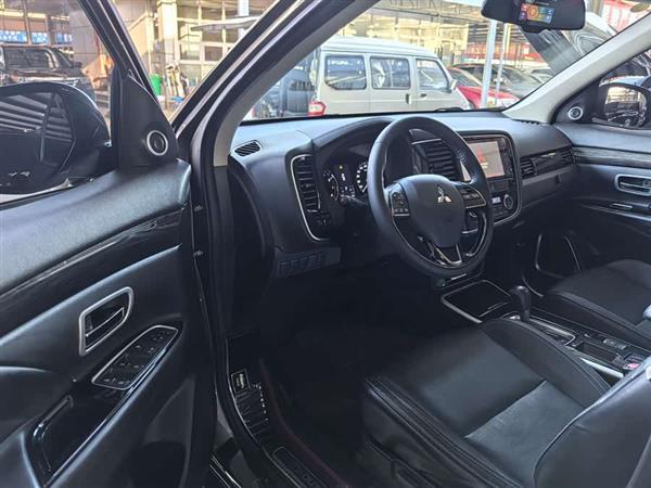 欧蓝德 2019款 2.0L 两驱畅享版 5座 国VI