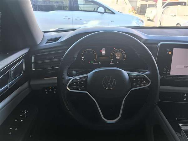 途昂 2022款 380TSI 四驱尊崇旗舰版