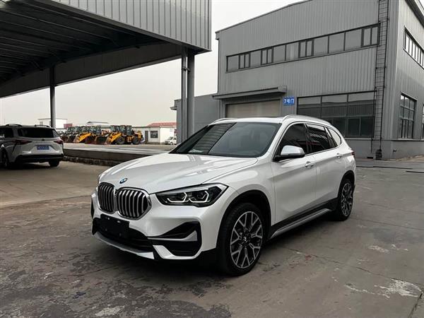 宝马X1 2022款 改款 xDrive25Li 尊享型
