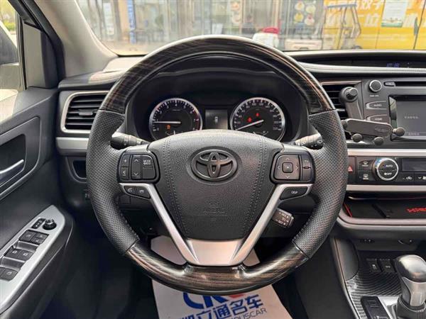 汉兰达 2015款 2.0T 两驱豪华版 7座