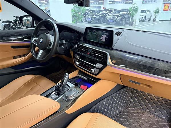 宝马5系 2020款 530Li 尊享型 M运动套装