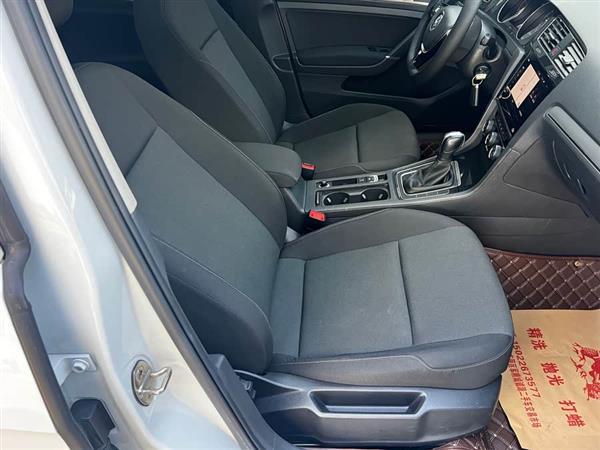 高尔夫 2020款 200TSI DSG舒适进取版