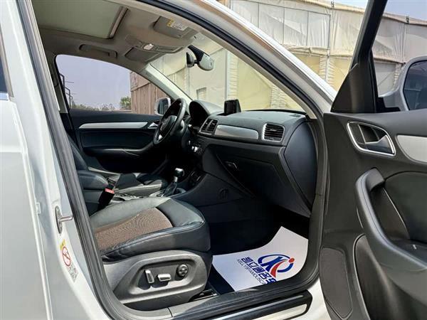 奥迪Q3 2018款 30周年年型 30 TFSI 时尚型