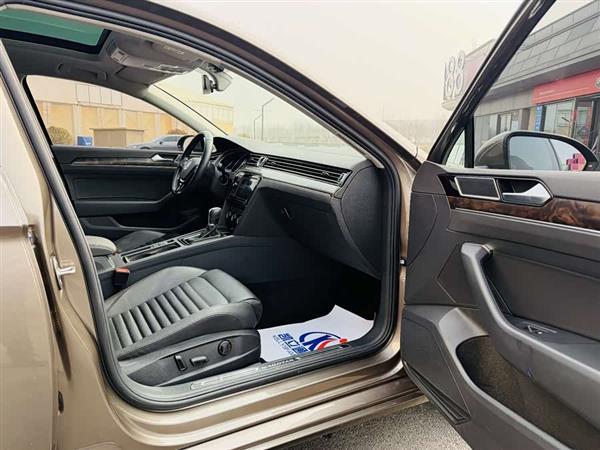 迈腾 2019款 330TSI DSG 豪华型 国VI