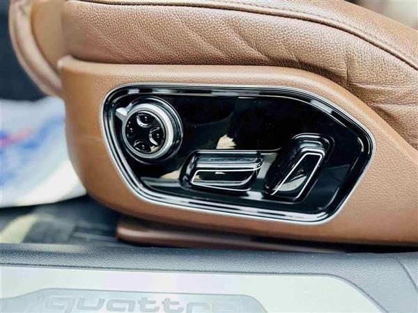 奥迪A8 2014款 A8L 45 TFSI quattro舒适型