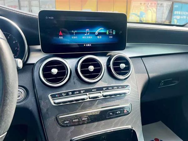 奔驰C级 2019款 改款 C 260 L 运动版