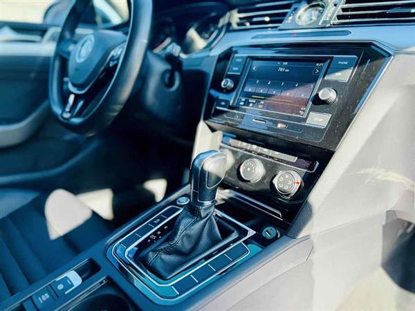 迈腾 2019款 330TSI DSG 领先型 国VI