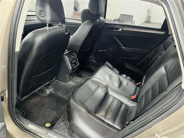 帕萨特 2016款 330TSI DSG御尊版
