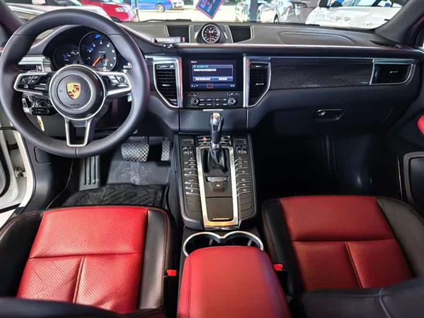 Macan 2017款  Macan 2.0T