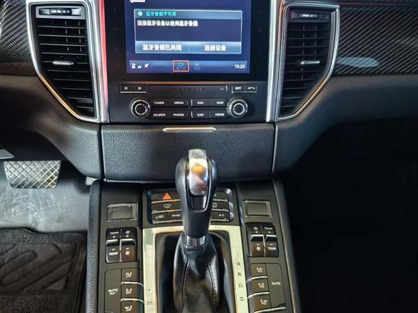Macan 2017款  Macan 2.0T