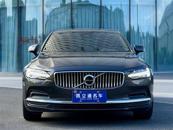 沃尔沃S90 2022款 B5 智逸豪华版