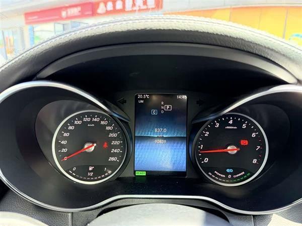 奔驰C级 2019款 C 260 L 运动版