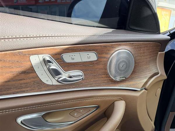 奔驰E级 2023款 E 300 L 豪华型