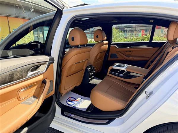 宝马5系 2020款 530Li 尊享型 M运动套装