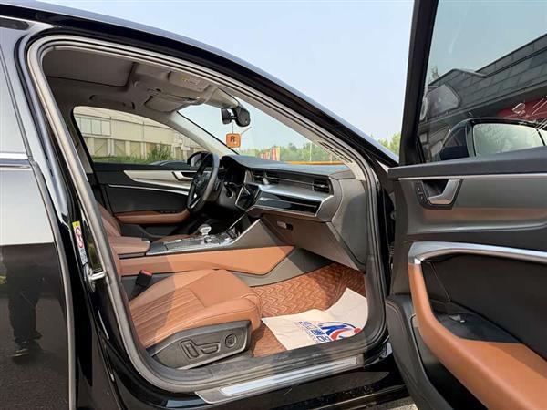 奥迪A6L 2021款 40 TFSI 豪华致雅型