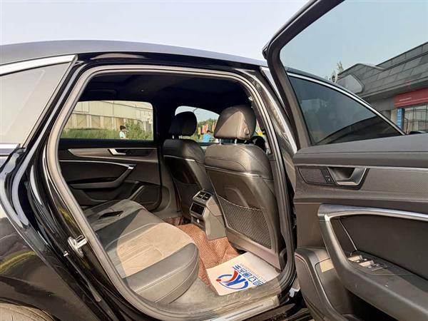奥迪A6L 2020款 45 TFSI 臻选动感型