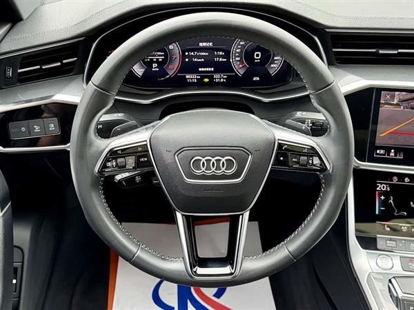 奥迪A6L 2019款 45 TFSI quattro 臻选动感型