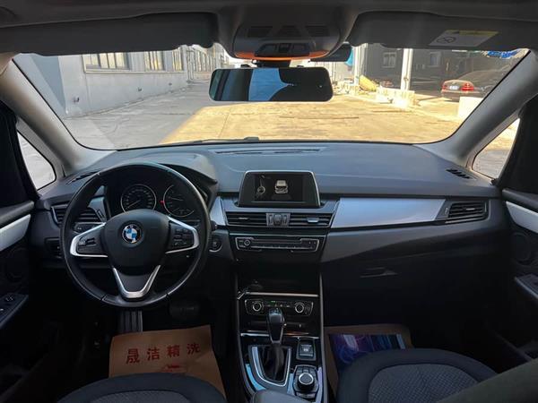宝马2系旅行车 2016款 218i 时尚型