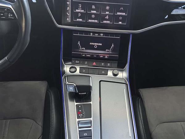 奥迪A6L 2022款 45 TFSI 臻选动感型