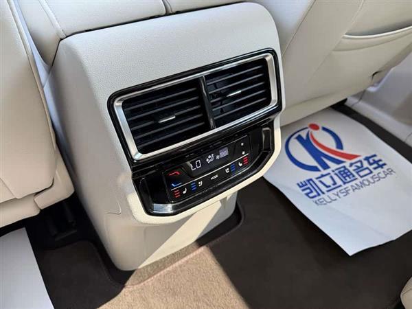 威然 2022款 380TSI 尊贵版