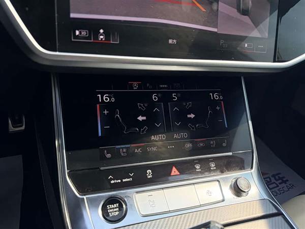 奥迪A7L 2024款 45 TFSI quattro RS 套件竞速版