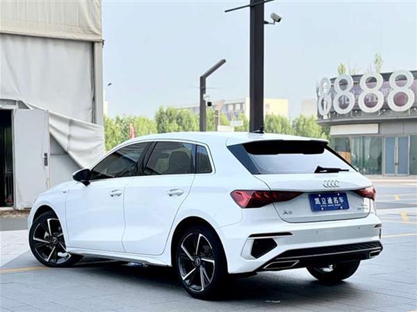 奥迪A3 2022款 Sportback 35 TFSI 时尚运动型