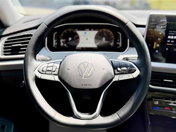 探岳 2024款 330TSI 两驱豪华Plus进阶版