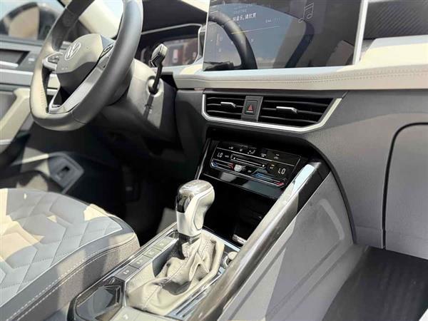 探岳 2024款 330TSI 两驱豪华Plus进阶版
