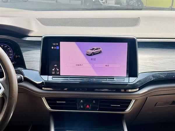 威然 2023款 改款 380TSI 尊贵版