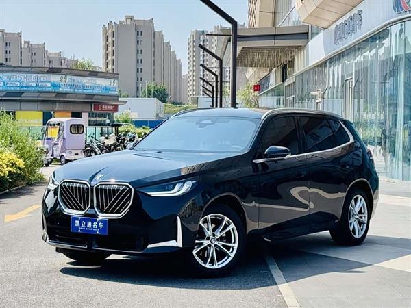 宝马X3 2025款 xDrive25L 豪华套装