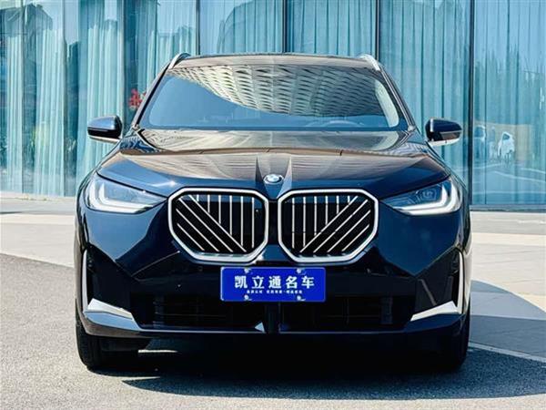 宝马X3 2025款 xDrive25L 豪华套装