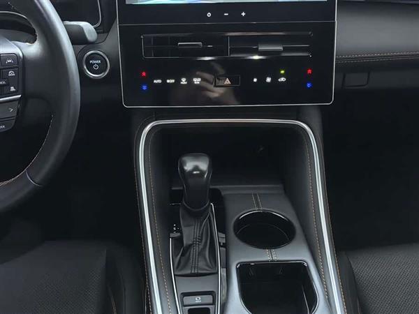 亚洲龙 2024款 双擎 2.0L 尊贵版