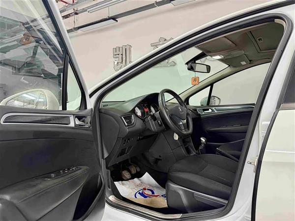 标致308 2014款 乐享版 经典 1.6L 手动风尚型