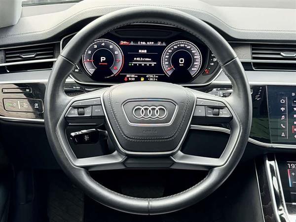 奥迪A8 2018款 A8L 55 TFSI quattro投放版精英型