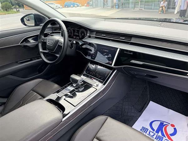 奥迪A8 2018款 A8L 55 TFSI quattro投放版精英型