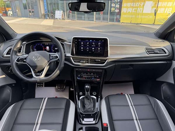 T-ROC探歌 2023款 300TSI DSG两驱辰光版
