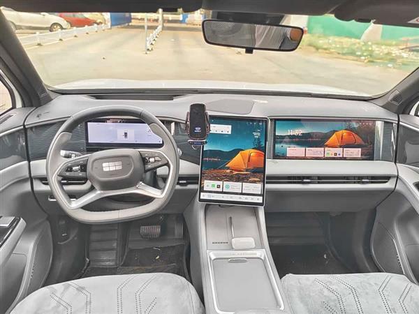 银河L7 2025款 EM-i 115km 探索+版