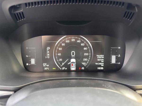 沃尔沃XC60 2019款 T5 四驱智逸版 国V
