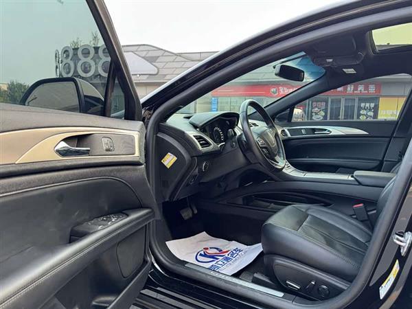 林肯MKZ 2020款 2.0T MONO限量尊雅版 MONO BLACK