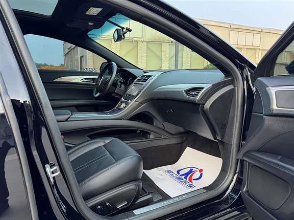 林肯MKZ 2020款 2.0T MONO限量尊雅版 MONO BLACK