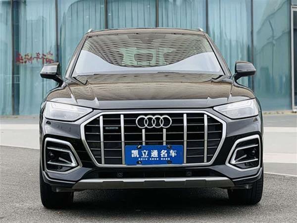 奥迪Q5L 2022款 改款 40T 豪华致雅型